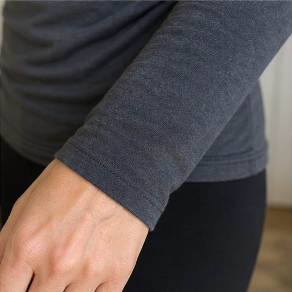 Navy Puff Sleeve Top - Picture 5 of 6